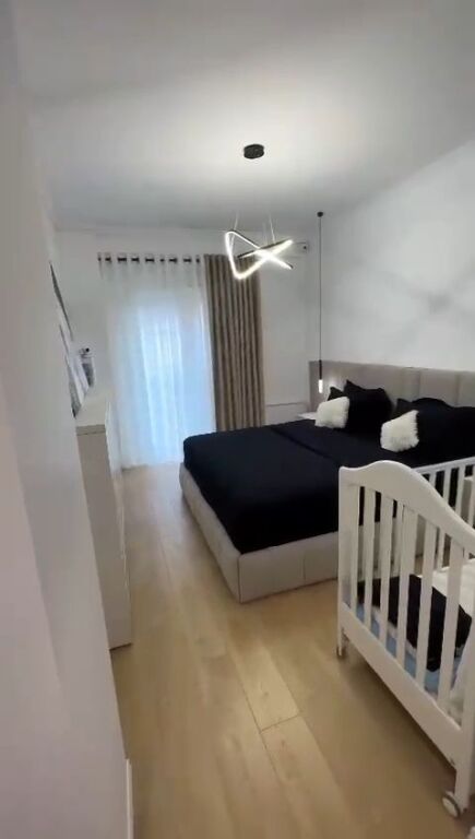 FOR RENT APARTMENT 3+1+2 – KOSOVARËVE STREET