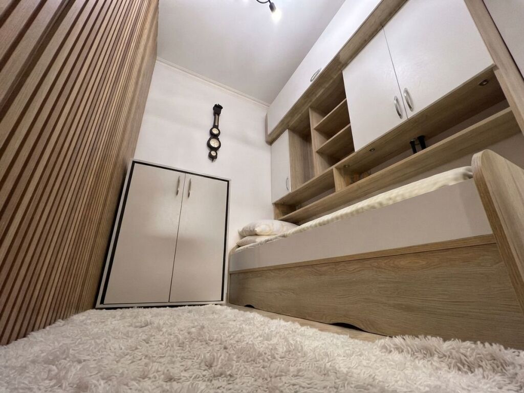 Shitet, Apartament 1+1 (I Konvertuar ne 2+1), Kinostudio, Tiranë