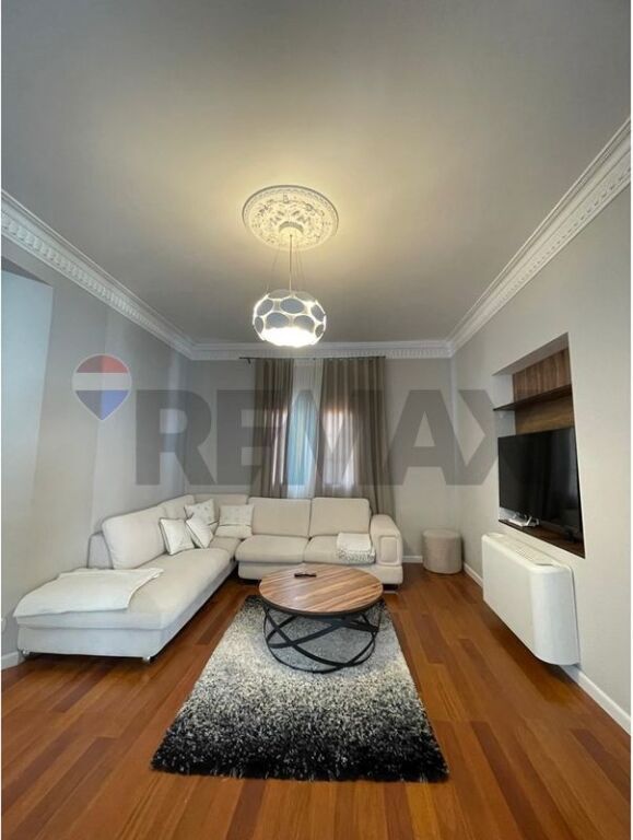 Apartment - For Rent - Selita e Vjetër Street, Tirana