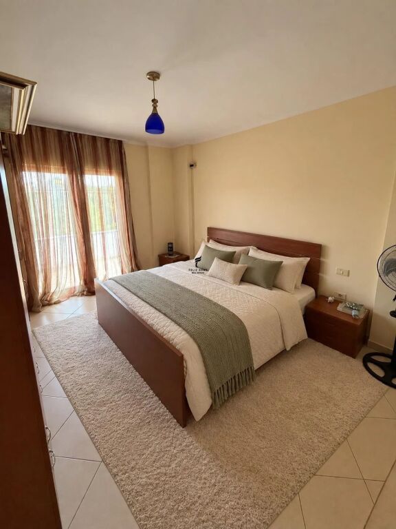 APARTMENT FOR RENT 2+1+2 PAZARI I RI 80,000 LEKE H-94679