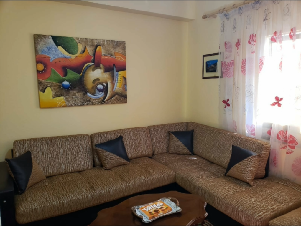 Two-storey house for rent in Vaqarr !