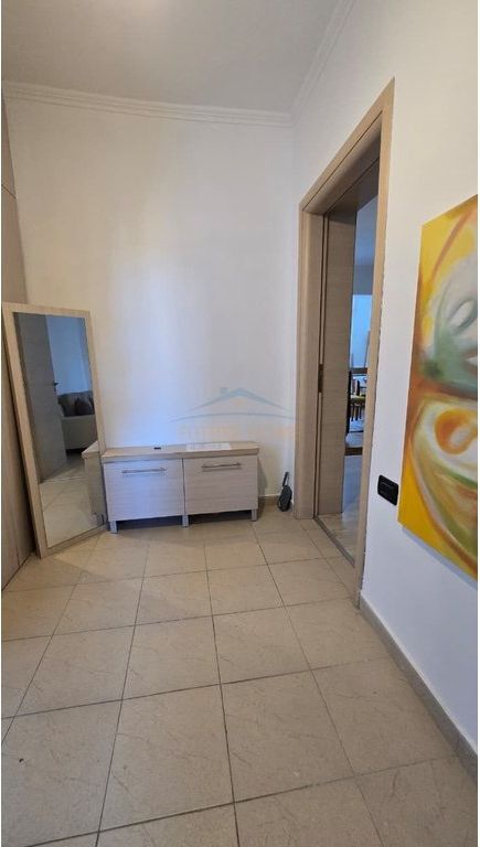Qera , Apartament 1 +1 , Myslym Shyri , Tirane