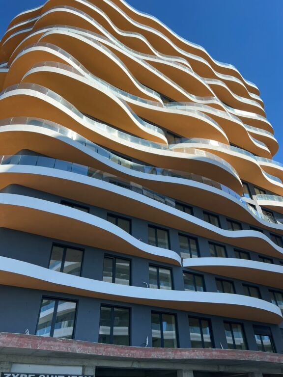 Shitet Apartament 2+1