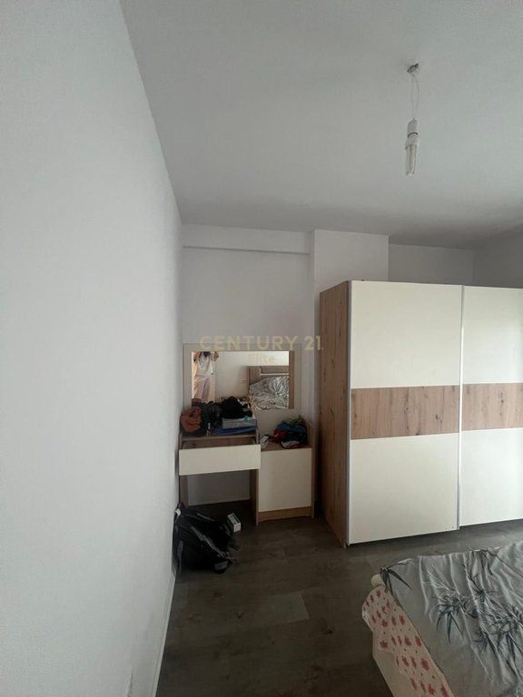Appartamento 2+1+2+ posto auto in affitto, Univers City. 600 € /Mese 56,000 Lek /Mese