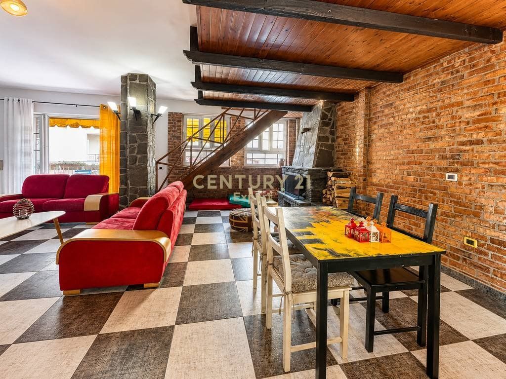 Apartment 2+1 for sale at Kodra Djellit!