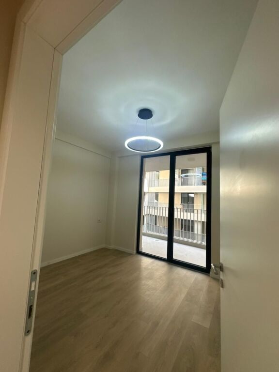 Qera | Ambjent Biznesi | Rruga Mine Peza — Golden Tower Residence | 80,000 lek/muaj