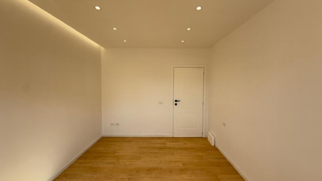 Apartament 2+1+2 ne shitje te 21 Dhjetori