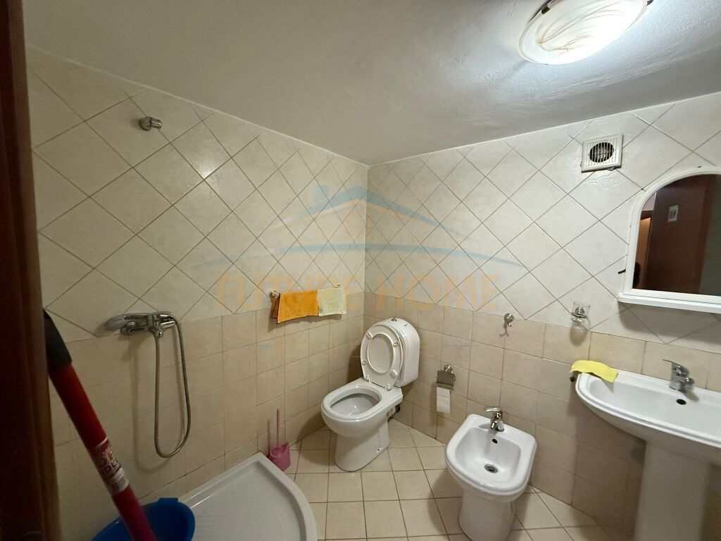 Jepet me qera apartment 2+1, Fresk, Tirane