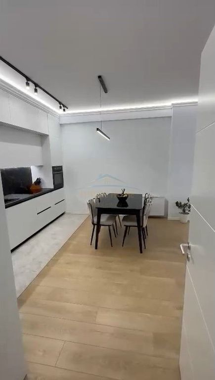 Rent, Apartment 3+1+2, Kosovarëve Street, Tirana