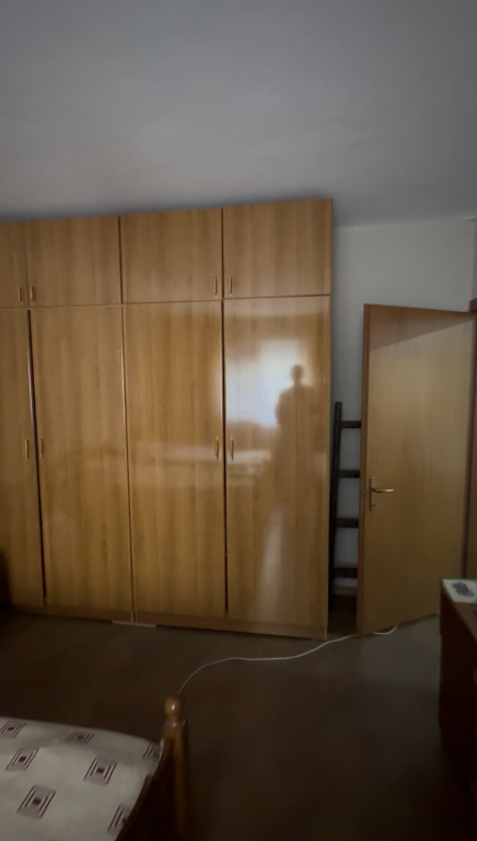 Jepet me qira apartament 1+1 me ballkon Frosina Plaku