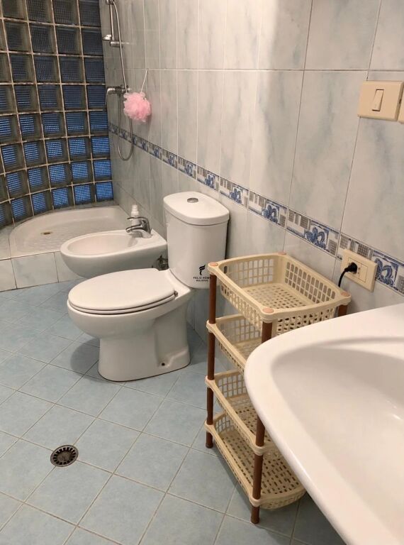 APARTMENT FOR RENT 2+1+2 PAZARI I RI 80,000 LEKE H-94679