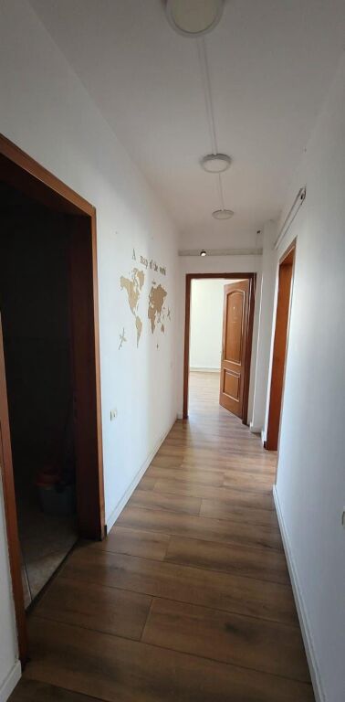 OFFICE FOR RENT – GEORGE W. BUSH STREET, OPPOSITE THE PARLIAMENT ID 5654