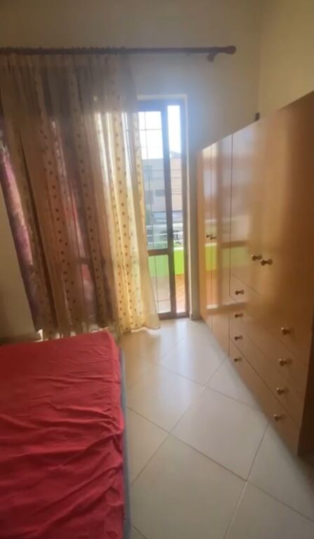 Casa 2+1 in affitto, Via Jordan Misja vicino alla Moschea 500 euro