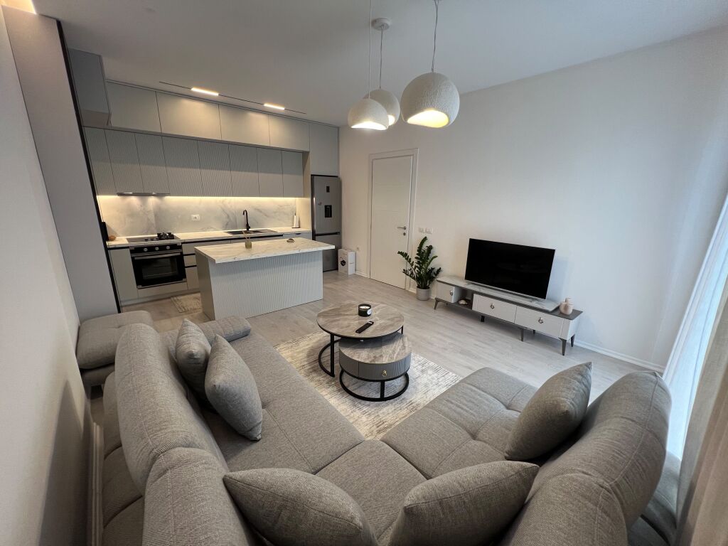📣 AFFITTO SUPER Appartamento 2+1 📍 Via "5-Maji" ✨   🏢 Nuova Costruzione  🛋️ Arredato Con Condizioni Moderne   💶 Prezzo 60.000 Leke/Mese