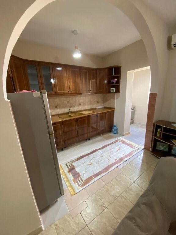 APARTAMENT 2+1 57,000 LEKE ISH-TREGU ELEKTRIK