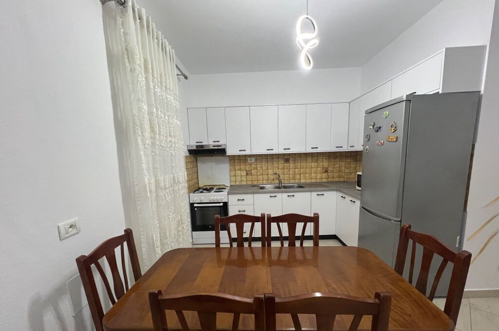 Qera | Vile | Misto Mame | 500 €/muaj