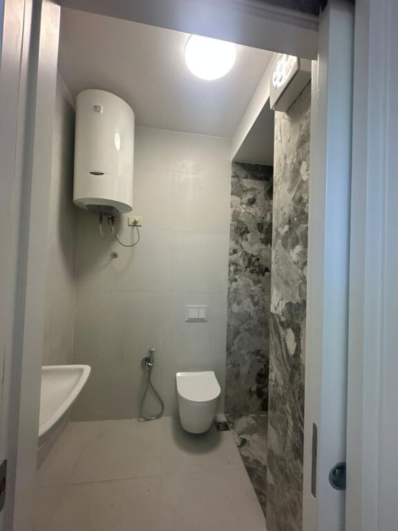 Qera | Ambjent Biznesi | Rruga Mine Peza — Golden Tower Residence | 80,000 lek/muaj