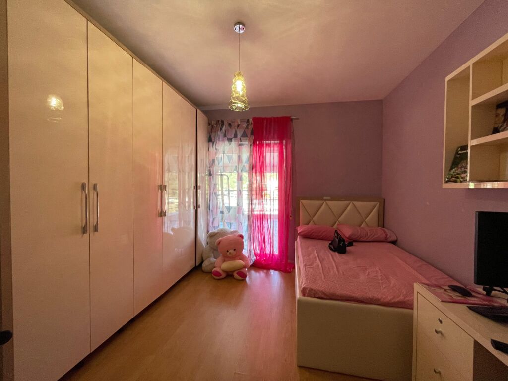 Apartament 2+1 per qira ne Shkoze