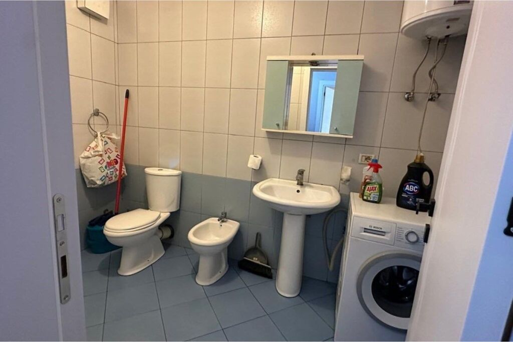 Jepet me qira apartament 1+1