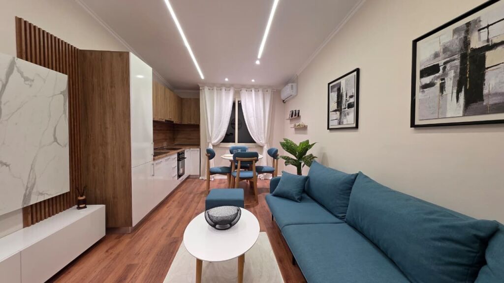 Shitet apartament 1+1 Plazh, Durres.