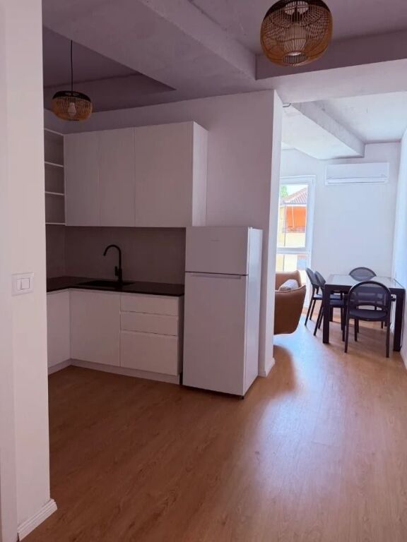 APARTMENT 1+1 50,000 LEKE FACULTY OF MEDICINE