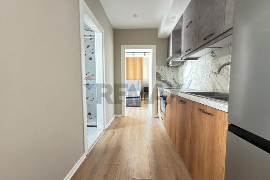 Apartament - Për Shitje - Kompleksi Kontakt, Tiranë