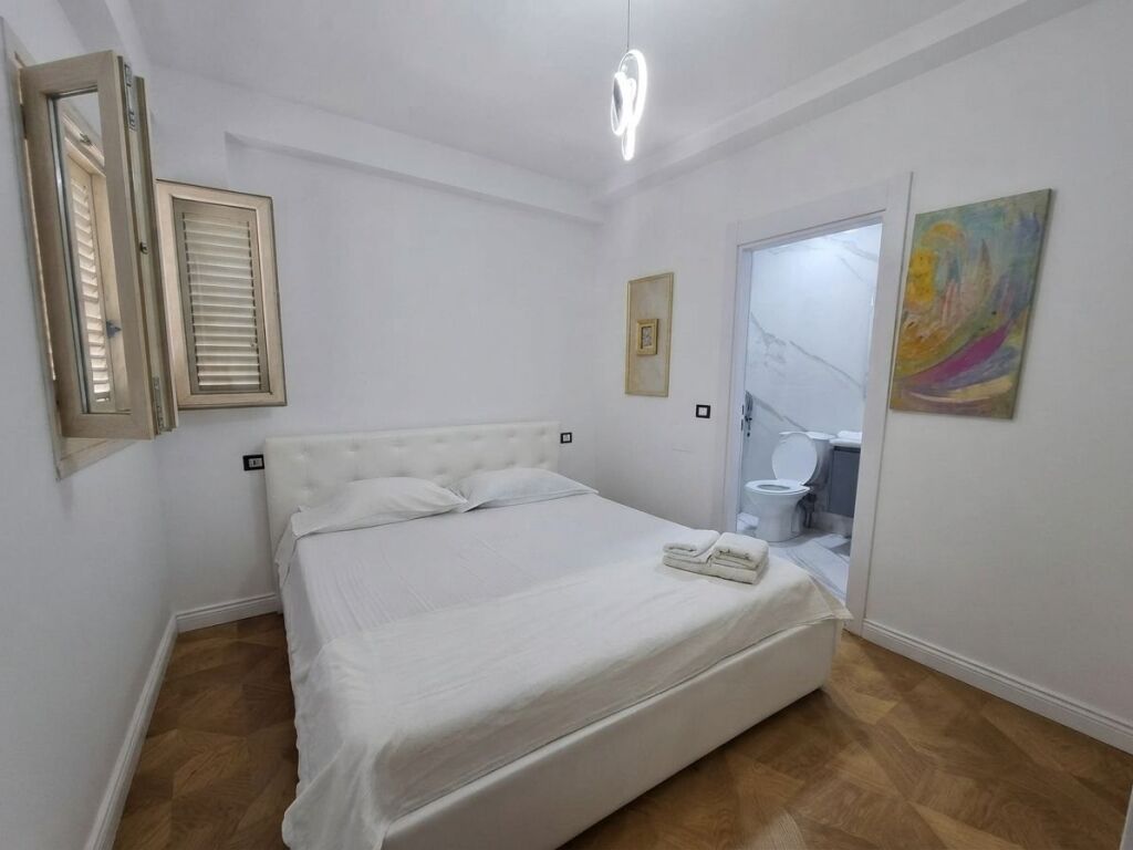 Shitet , Apartament 2+1 , Selite , Tirane