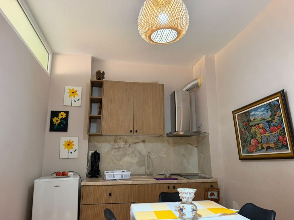 Appartamento 1+1 in Affitto a Lungo Termine - 📍 Lungomare, vicino al Mercato Haso, Vlora
