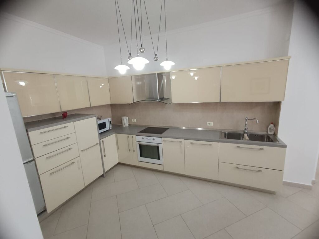AFFITTASI APPARTAMENTO 2+1 AL GIARDINO BOTANICO  ID 5668