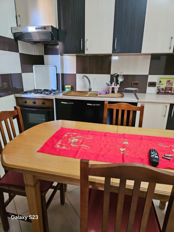 Apartament 2+1 me qera ne Don Bosko prane Xhamise  ID 5673