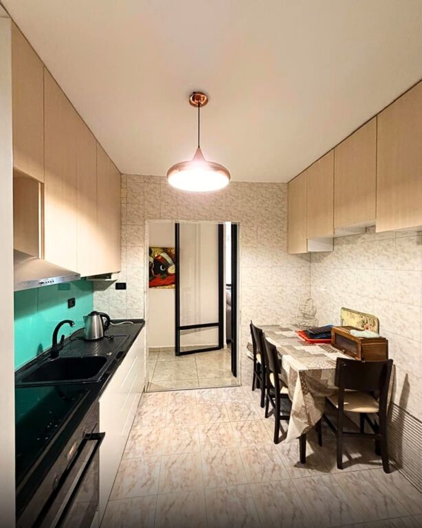 Apartament 2+1me qira Laprak .Post Parkimi
