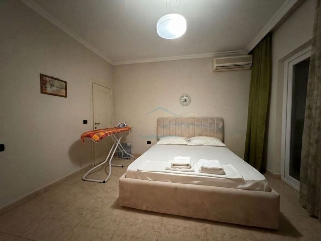 Qera, Apartament 2+1+Verandë, Pazari i Ri, Tiranë
