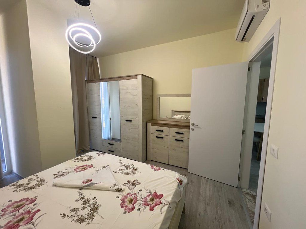 RRUGA RIZA CEROVA, SHESIM APARTAMENT 1+1