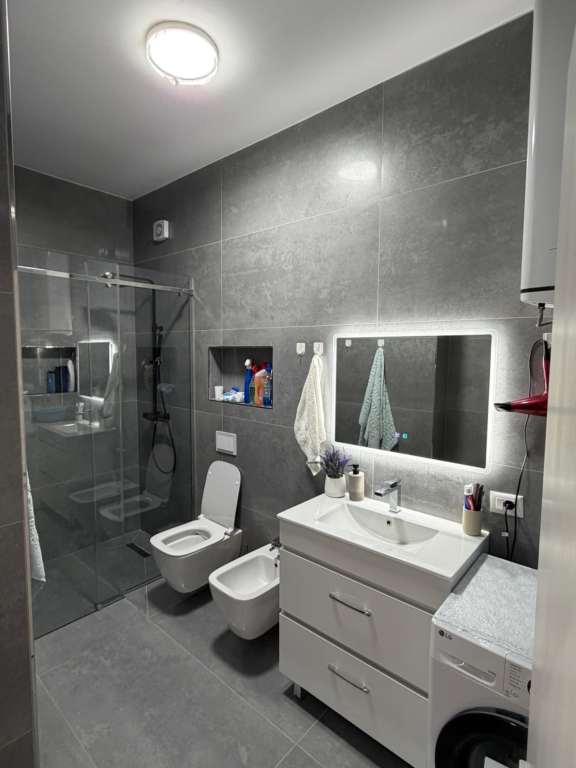 Apartment 1+1+parking space for rent at Residenca Porta Tirana e Re
