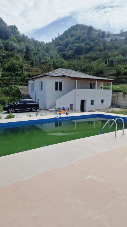 SHITET VILË 2-KATSHE+PISHINË 5000 M2 "NE SELITË" 37.000.000 LEKE