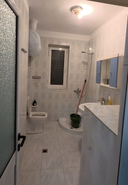 Jepet apartament 3+1 me qira tek Rruga Myslym Shyri