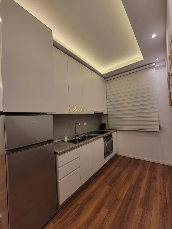 RRUGA E DURRESIT; APARTAMENT PER QERA 1+1