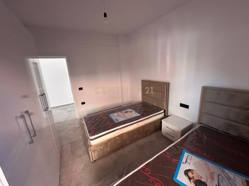 For rent ground floor of a villa in the Ish Keneta area.