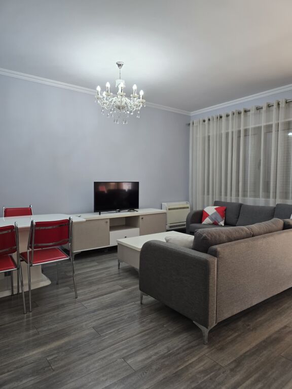Apartament 3+1+ post me qira, rruga e bodganeve