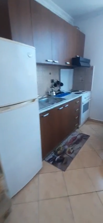 Appartamento 2+1 adatto per affitto Ospedale sotto il marciapiede !