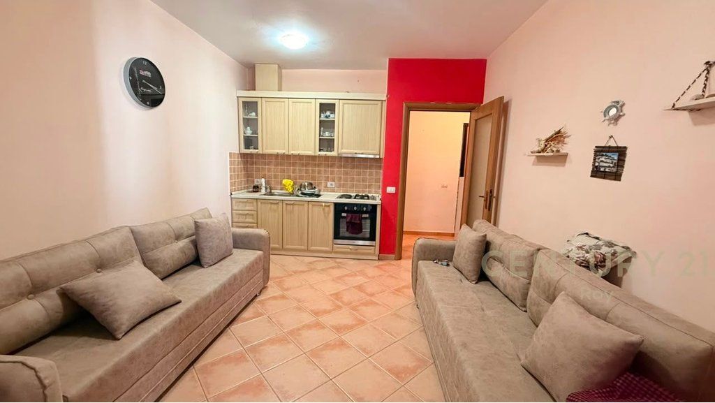 STUDIO APARTMENT FOR SALE NEAR MIAMI BEACH IN GOLEM!