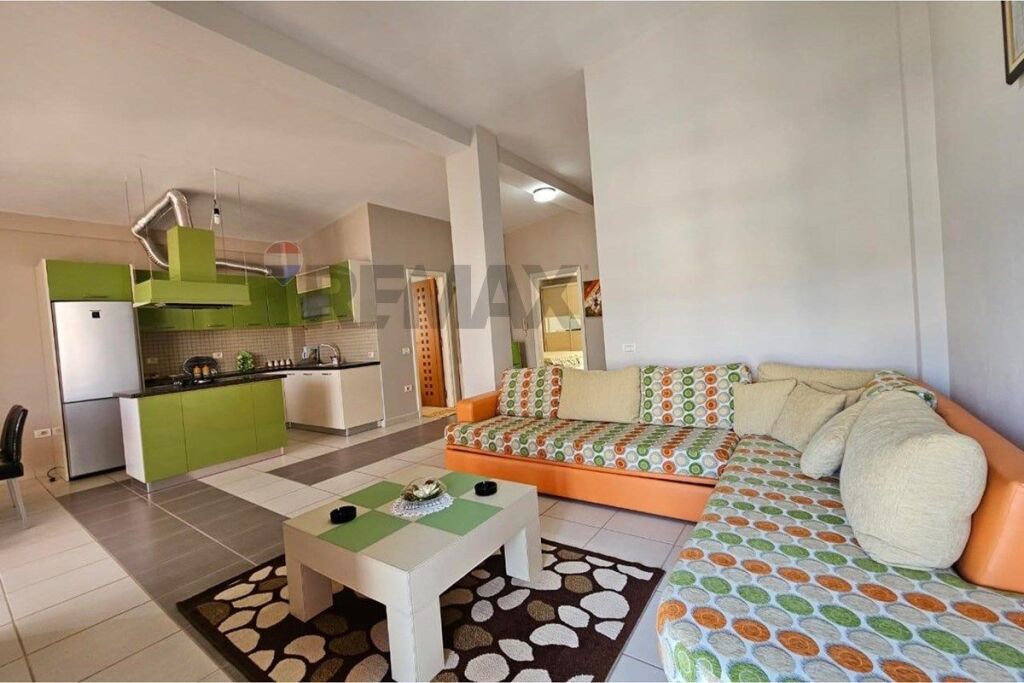SHITET APARTAMENT 2+1+2 NE GOLEM