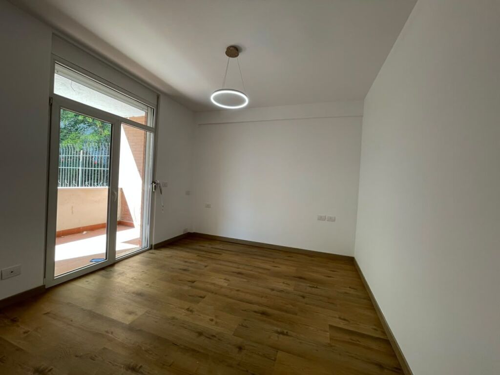 Apartment 2+1+Verandas for rent at Kodra e Diellit.