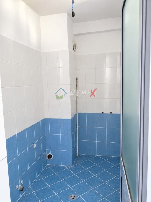 🏡 SHITET APARTAMENT 1+1 – PRANË RROTËS SË KUQE, DURRËS 🌊