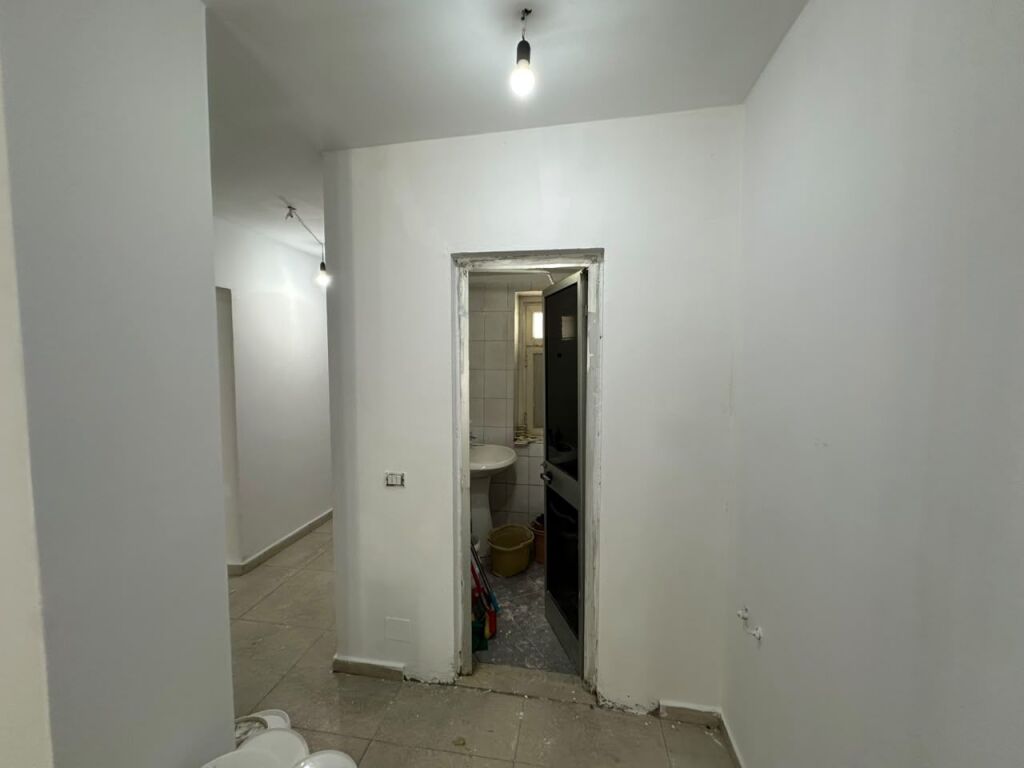 Rent, Business Premises, Durres Road, Tirana
