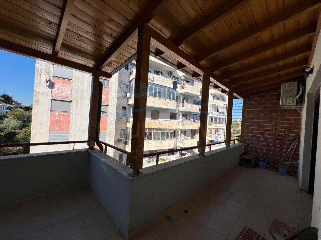 Qira, Apartament 4+1+2+ Post parkimi, Fresk, Tiranë