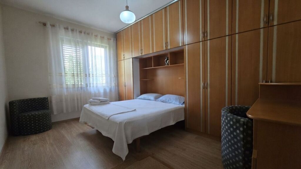 Jepet me Qira Apartament 2+1 – Përballë Tajvanit
