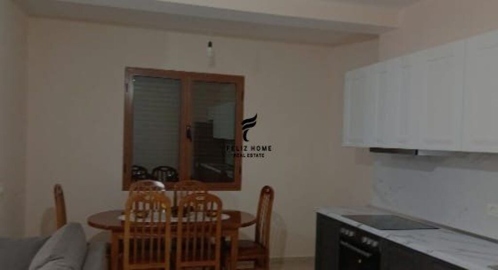 APARTAMENT ME QERA 2+1 LAPRAKE 55.000 LEKE FH-94816