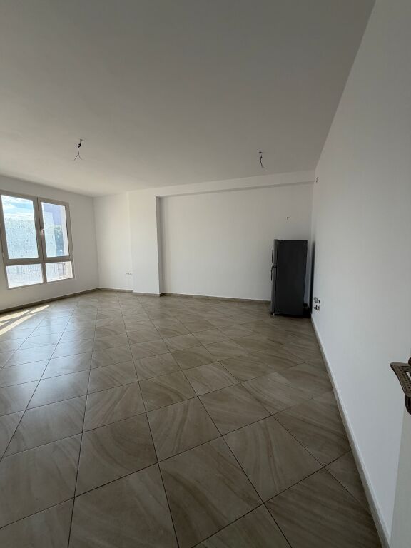 Shitet apartament 1+1, UNIVERSITETI MESDHETAR I SHQIPËRISË, TIRANË