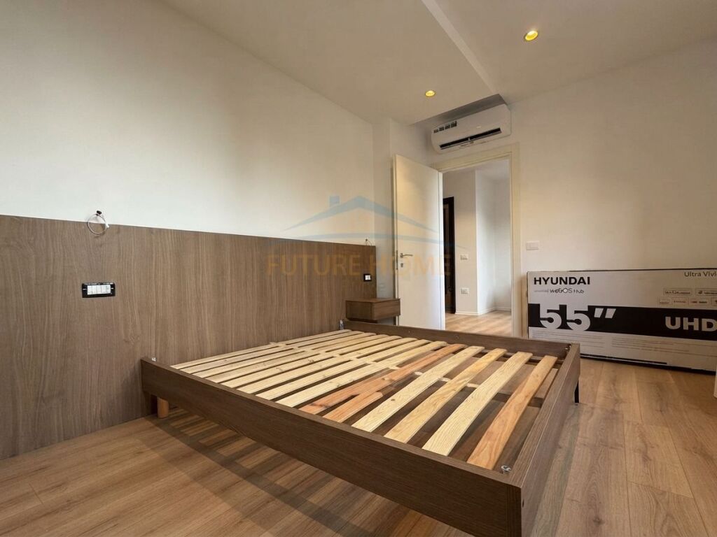 Qera, Apartament 1+1 , Pazari i Ri , Tirane